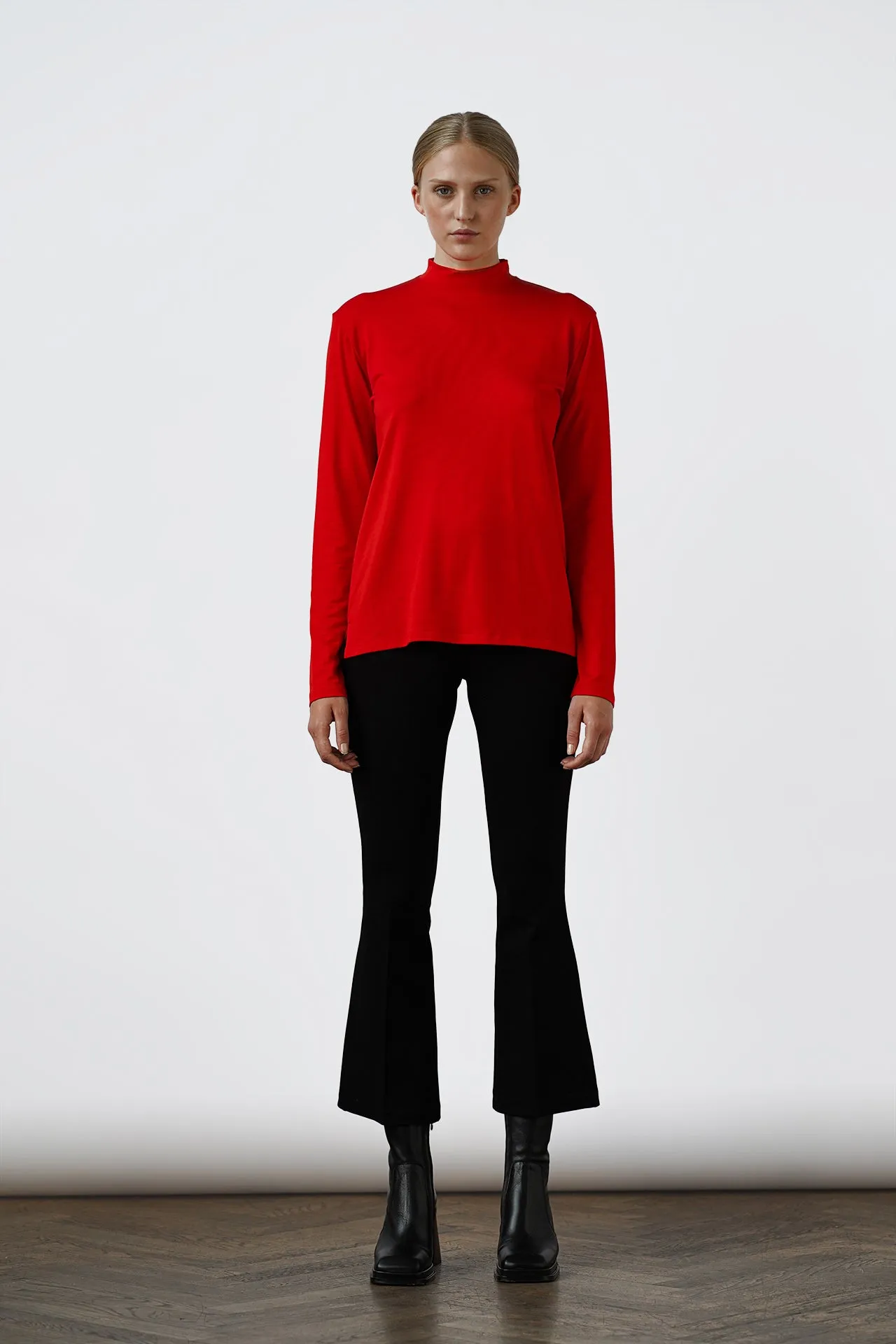 Lewis Turtleneck Scarlet Red