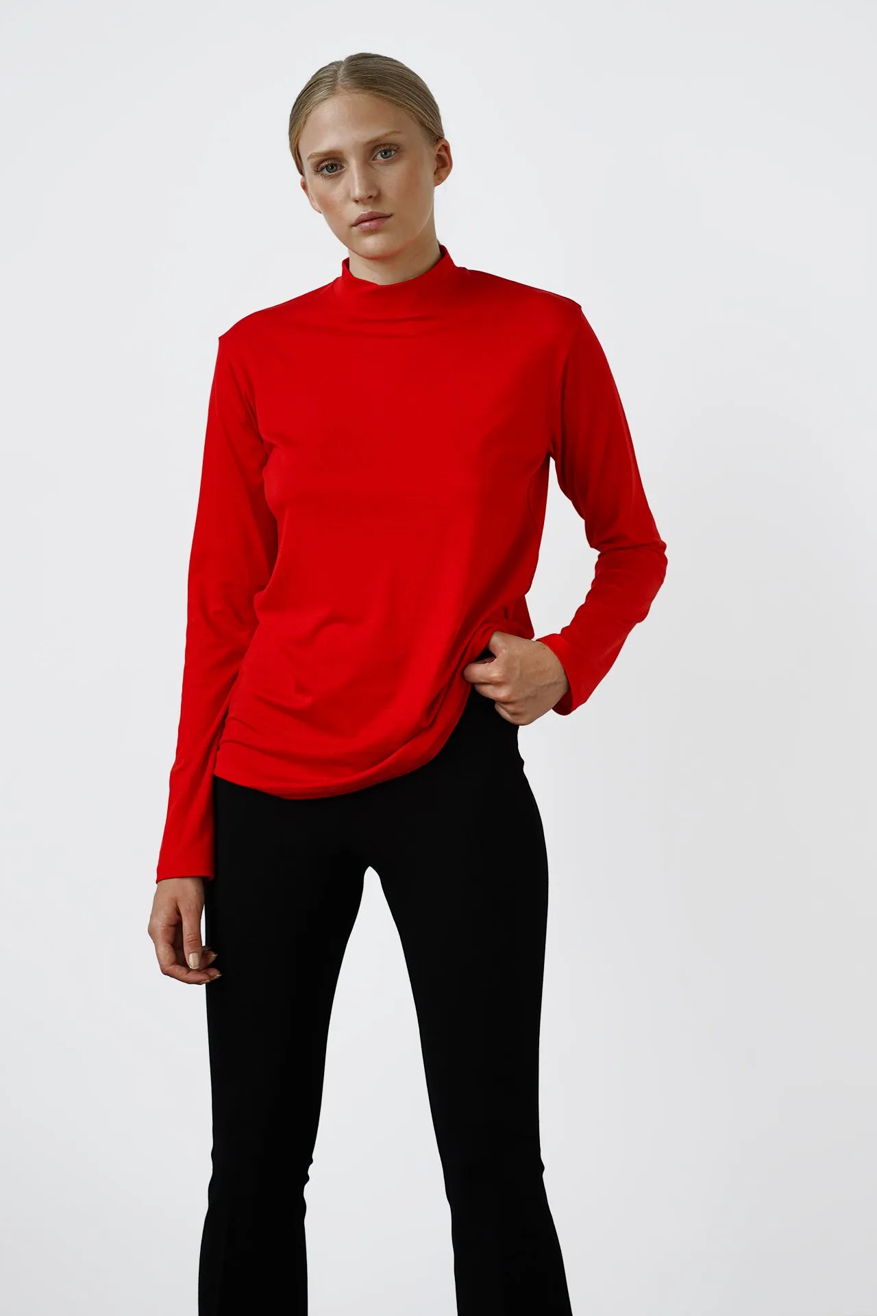 Lewis Turtleneck Scarlet Red