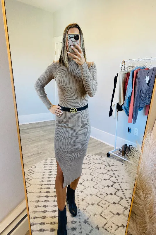 *MOCK NECK MID DRESS TAUPE